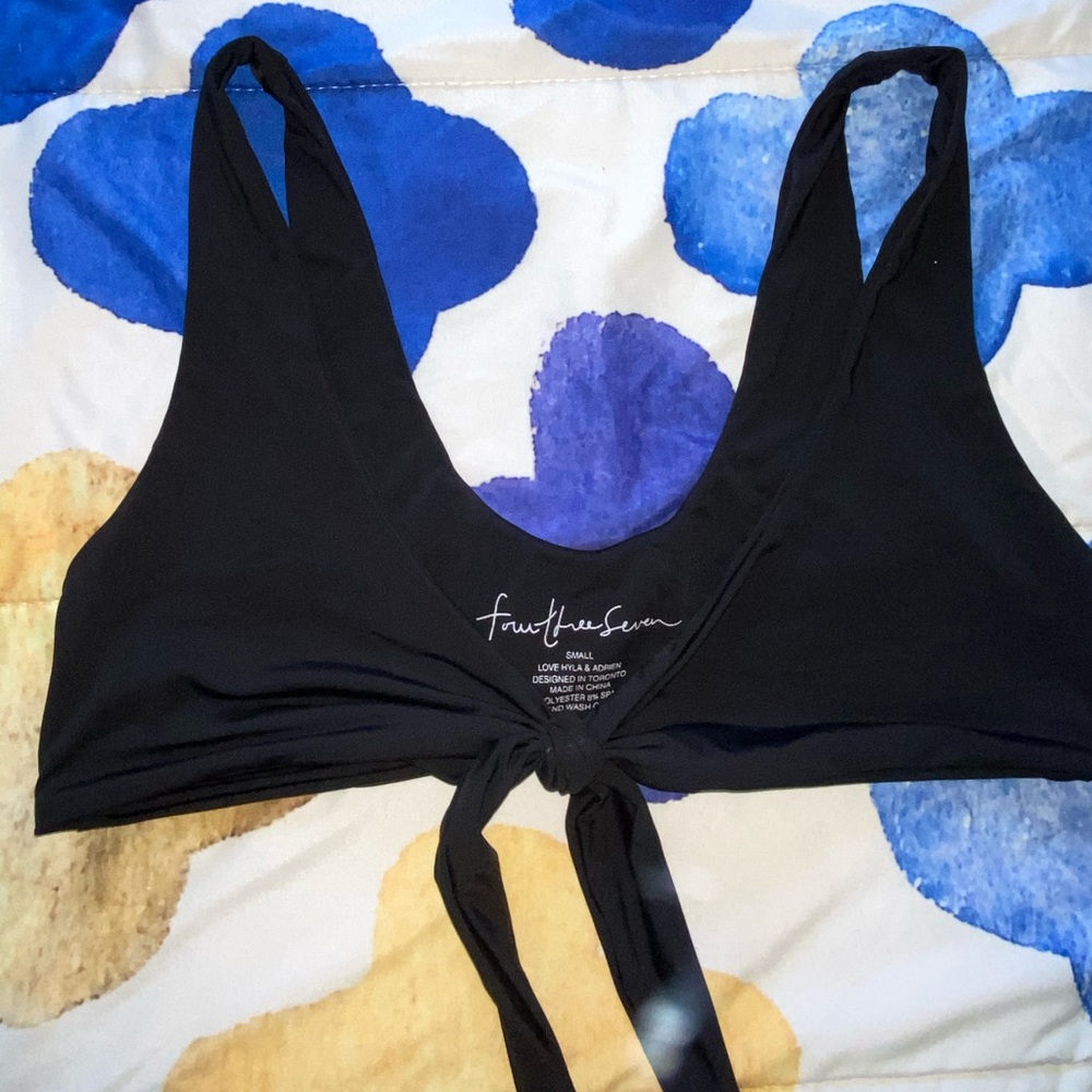 Black 437 Kenzie top
